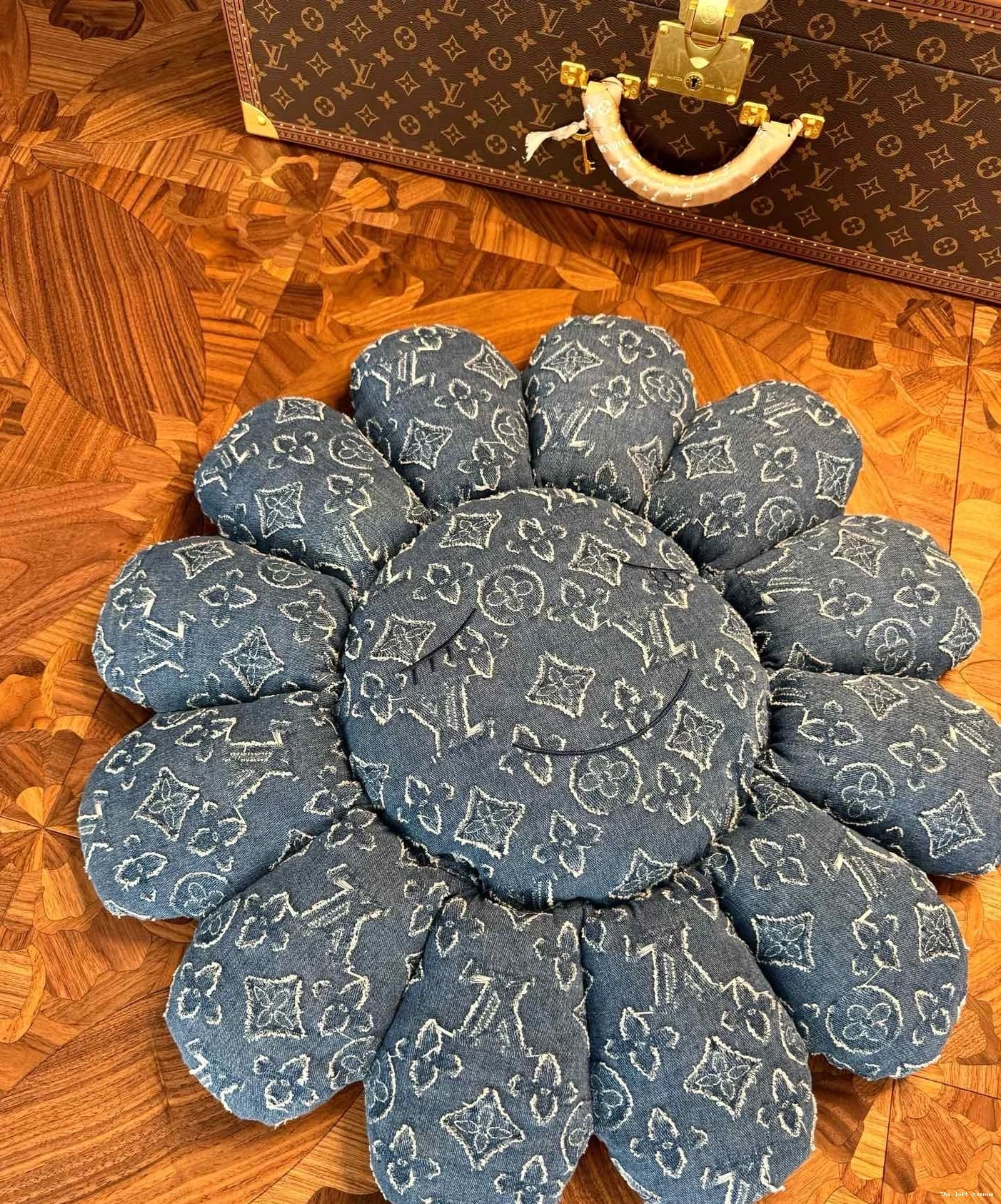 FLOWER CUSTOM MURAKAMI LV PLUSH 0808